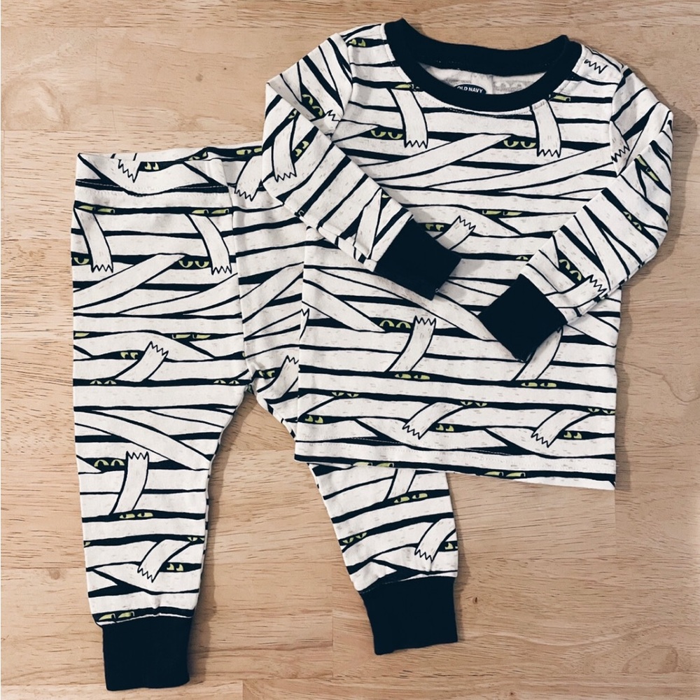 Mummy Glow-in-the-Dark Jammies